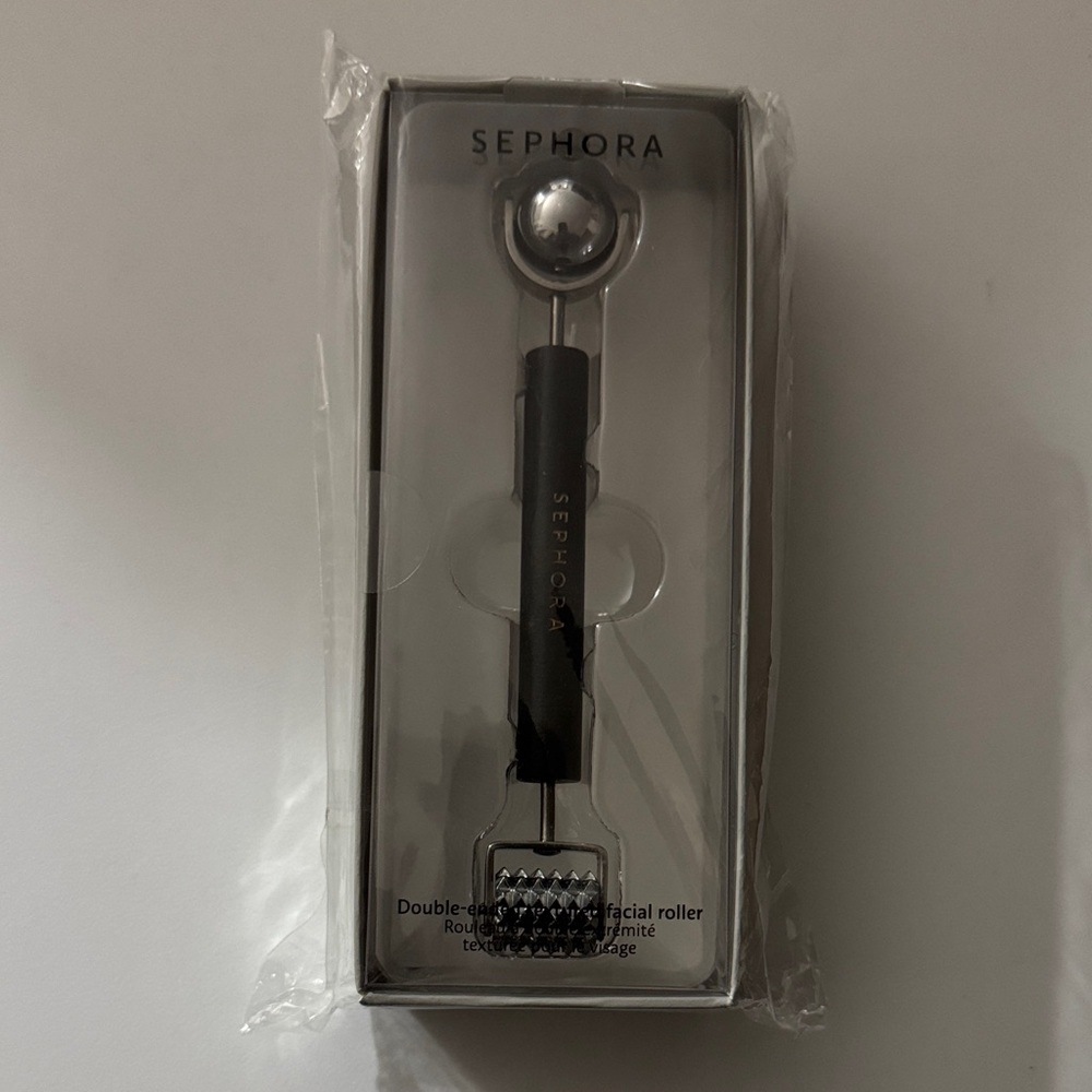 Sephora Black and Silver Facial Roller